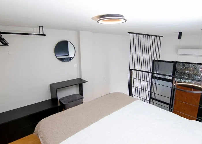 Luxury Loft In The Center